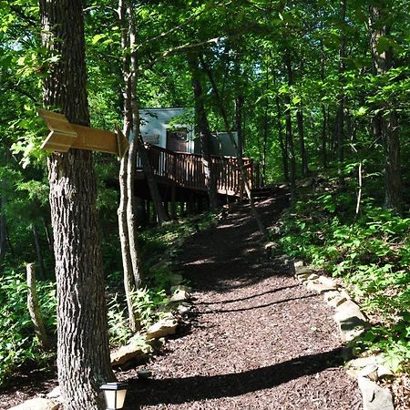 Seven Oaks - Treehouse With Deck Villa Lenexa Exterior foto